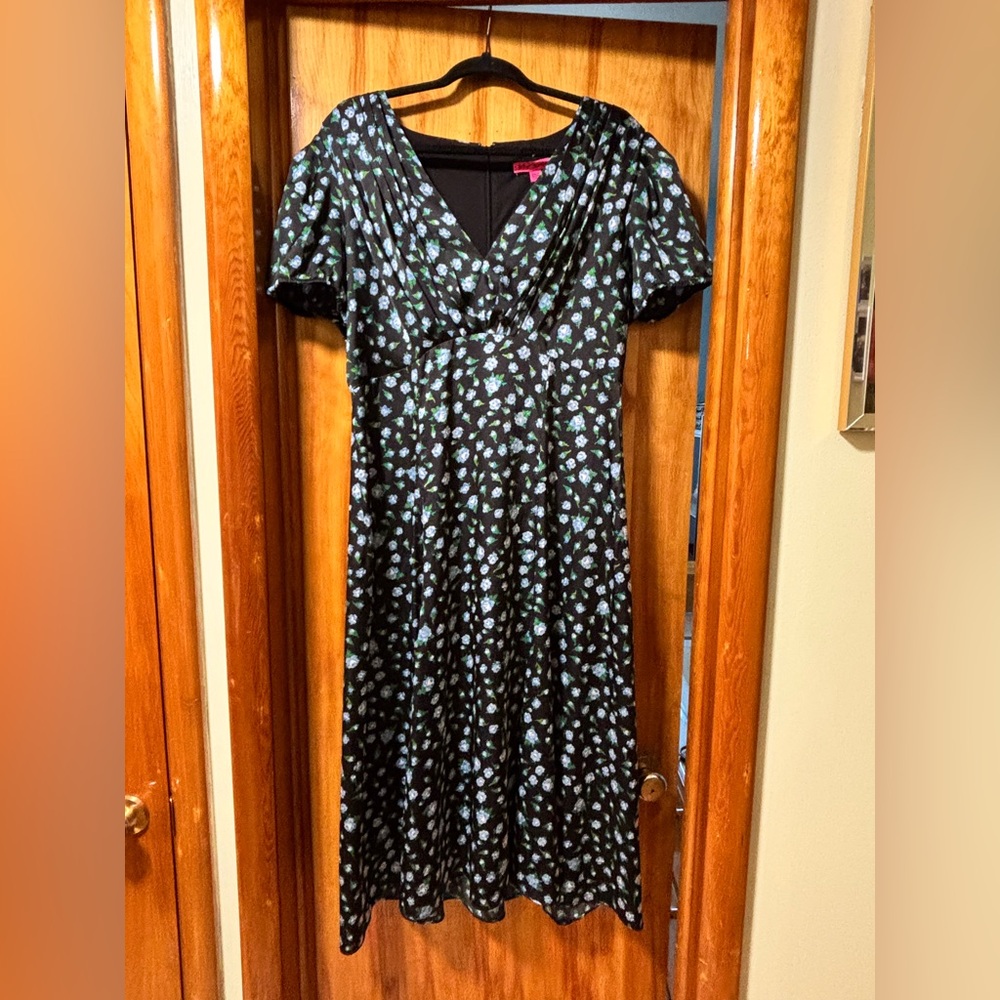 Betsy Johnson Floral Midi Dress